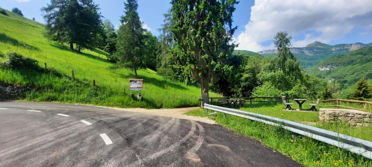 Garni Fobbie Hotel Brentonico Buitenkant foto