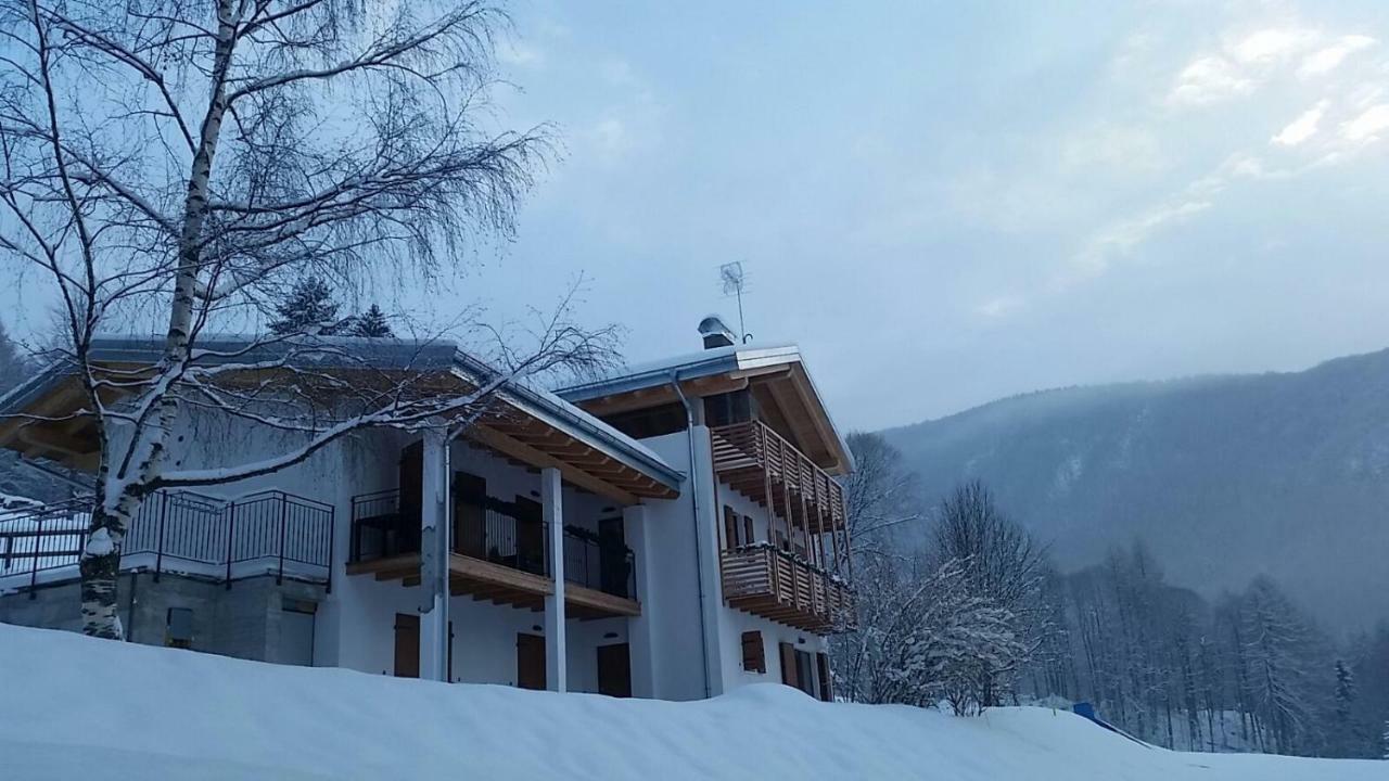 Garni Fobbie Hotel Brentonico Buitenkant foto