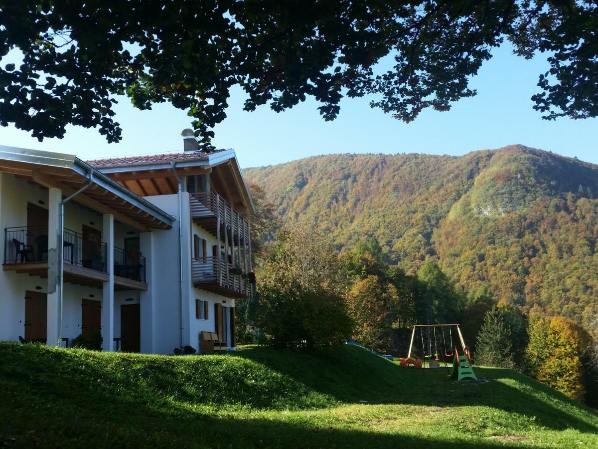 Garni Fobbie Hotel Brentonico Buitenkant foto
